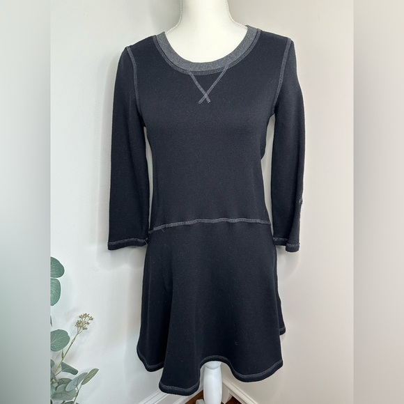 Rachel Zoe 3/4 Sleeved Sweater Mini Dress in Black Size Medium - Picture 1 of 9